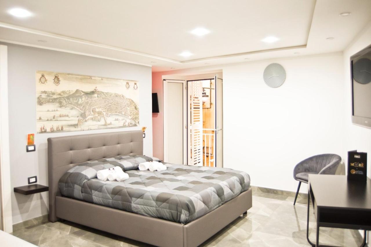 Suite Napoli Sotterranea Con Jacuzzi Eksteriør billede