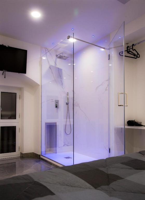 Suite Napoli Sotterranea Con Jacuzzi Eksteriør billede